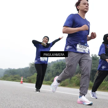 Runner Photo 7500369