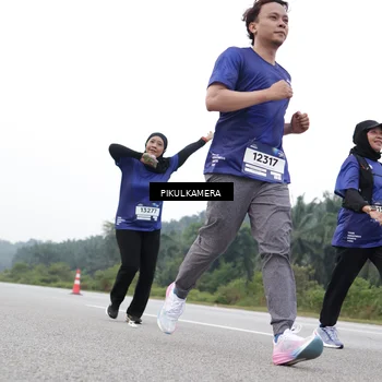 Runner Photo 7500378