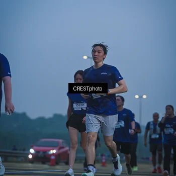 Runner Photo 7500424