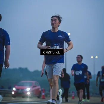 Runner Photo 7500429