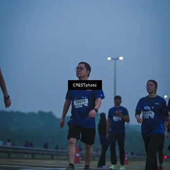 Runner Photo 7500437