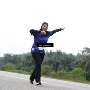 Runner Photo 7500453