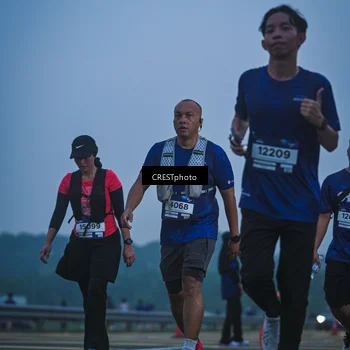 Runner Photo 7500466