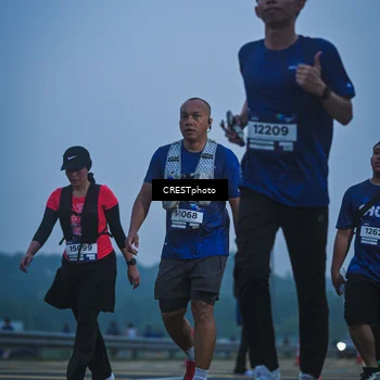 Runner Photo 7500473