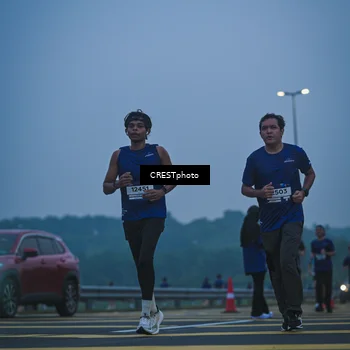 Runner Photo 7500515
