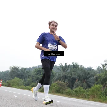 Runner Photo 7500580