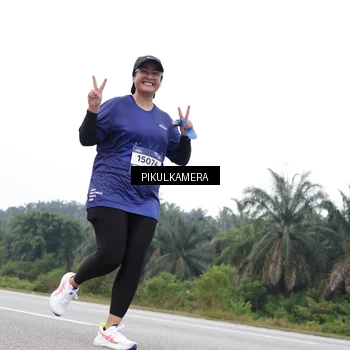 Runner Photo 7500640