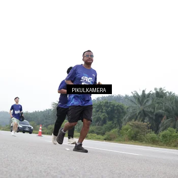 Runner Photo 7500703
