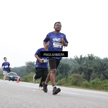 Runner Photo 7500758