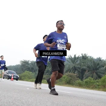 Runner Photo 7500761