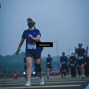 Runner Photo 7500787