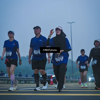 Runner Photo 7500801