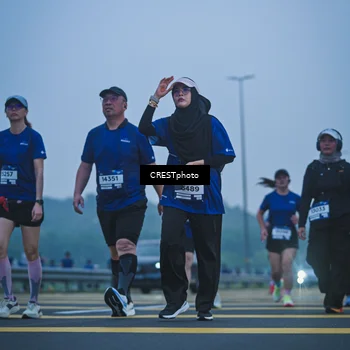 Runner Photo 7500802