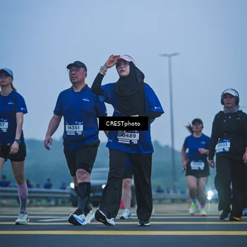 Runner Photo 7500804