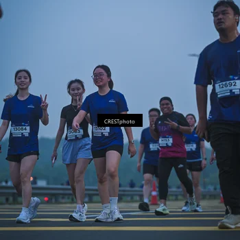 Runner Photo 7500879