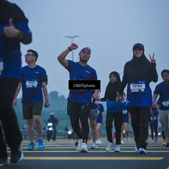 Runner Photo 7500925