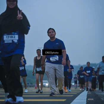Runner Photo 7500941