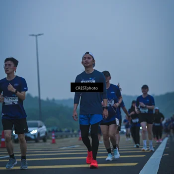 Runner Photo 7500992