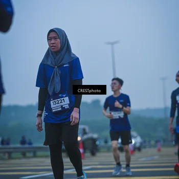 Runner Photo 7500993