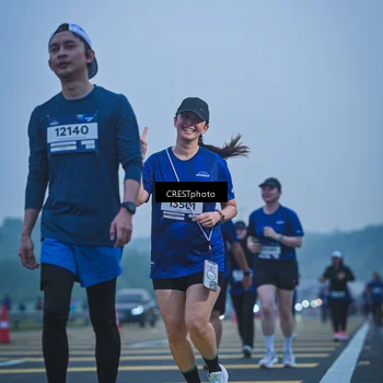 Runner Photo 7501000