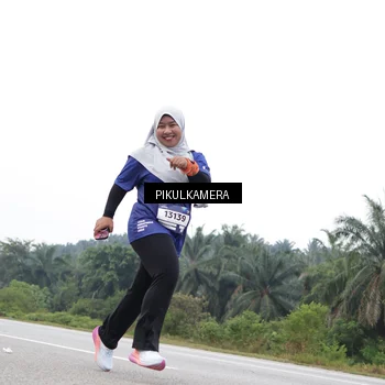 Runner Photo 7501008
