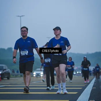 Runner Photo 7501012