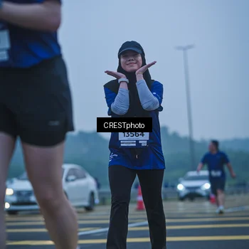 Runner Photo 7501020