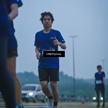 Runner Photo 7501071