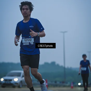 Runner Photo 7501072