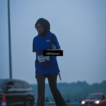 Runner Photo 7501105