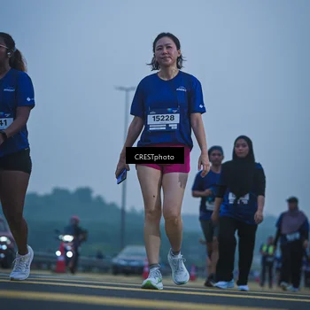 Runner Photo 7501142