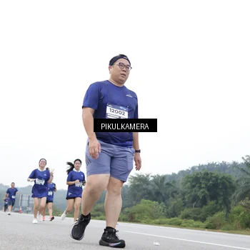 Runner Photo 7501192
