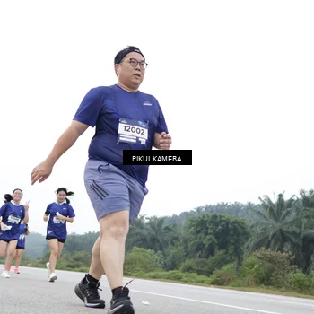 Runner Photo 7501230