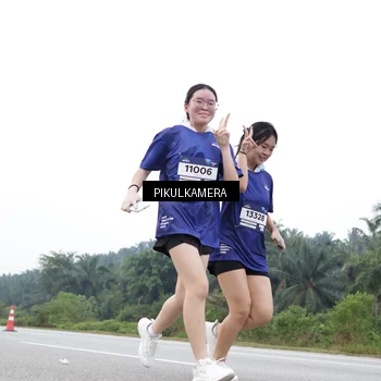 Runner Photo 7501311
