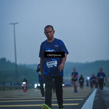 Runner Photo 7501440