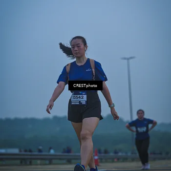 Runner Photo 7501500
