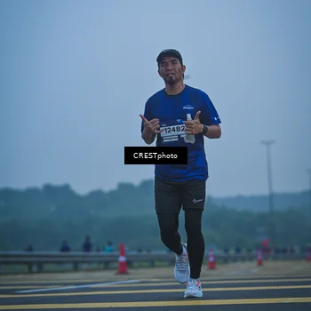Runner Photo 7501550