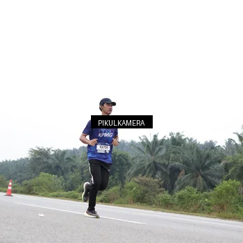 Runner Photo 7501651