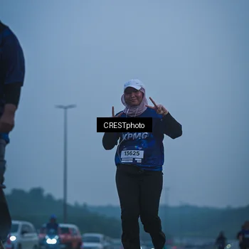 Runner Photo 7501801