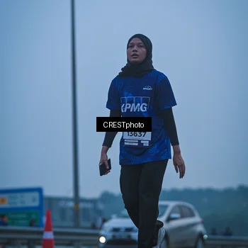 Runner Photo 7501840