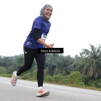 Runner Photo 7501845