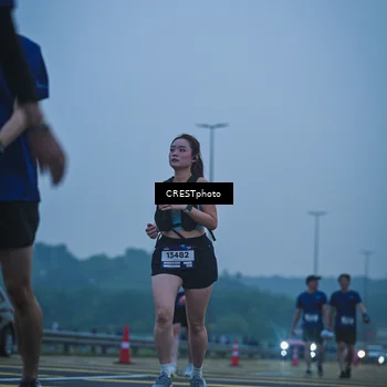 Runner Photo 7501941