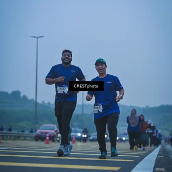 Runner Photo 7502000