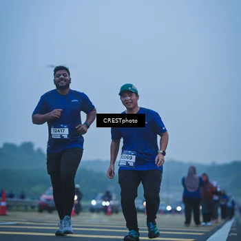 Runner Photo 7502002