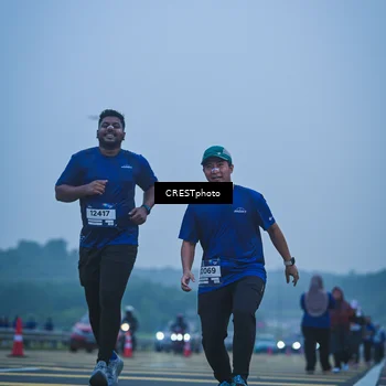 Runner Photo 7502003
