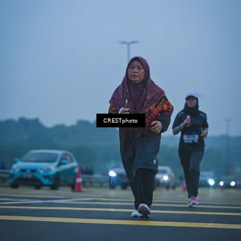 Runner Photo 7502022