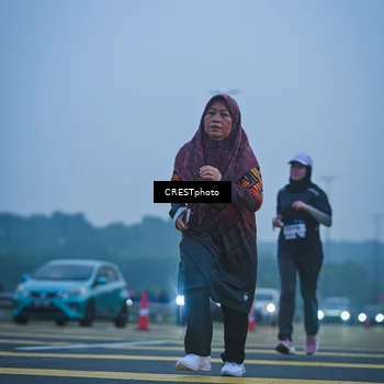 Runner Photo 7502028