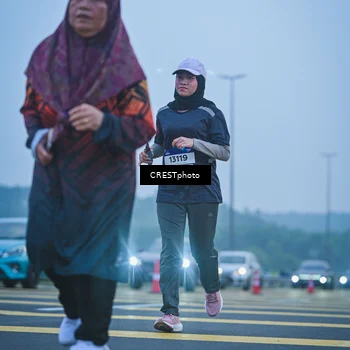 Runner Photo 7502030