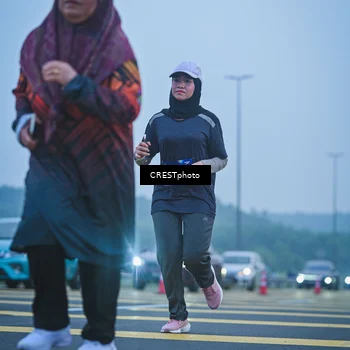 Runner Photo 7502033