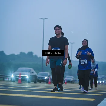 Runner Photo 7502036